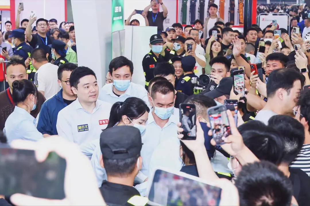 星光璀璨！艾尔·史翠兰、贾德·特鲁姆普、丁俊晖......等100多位台球明星齐聚GBE2024